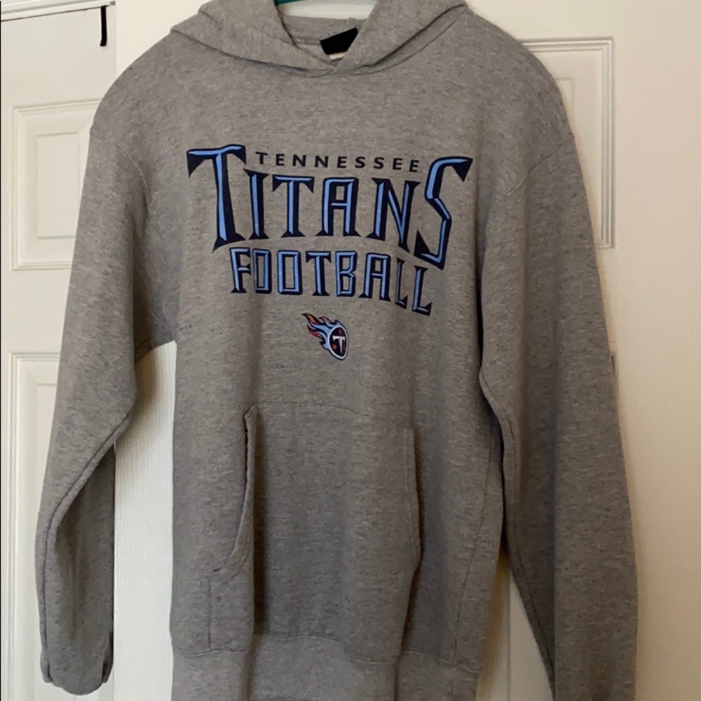 Tennessee Titans sweatshirt